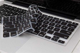Apple Macbook 16.2' 2021 A2485 Zore Klavye Koruyucu Silikon Ped
