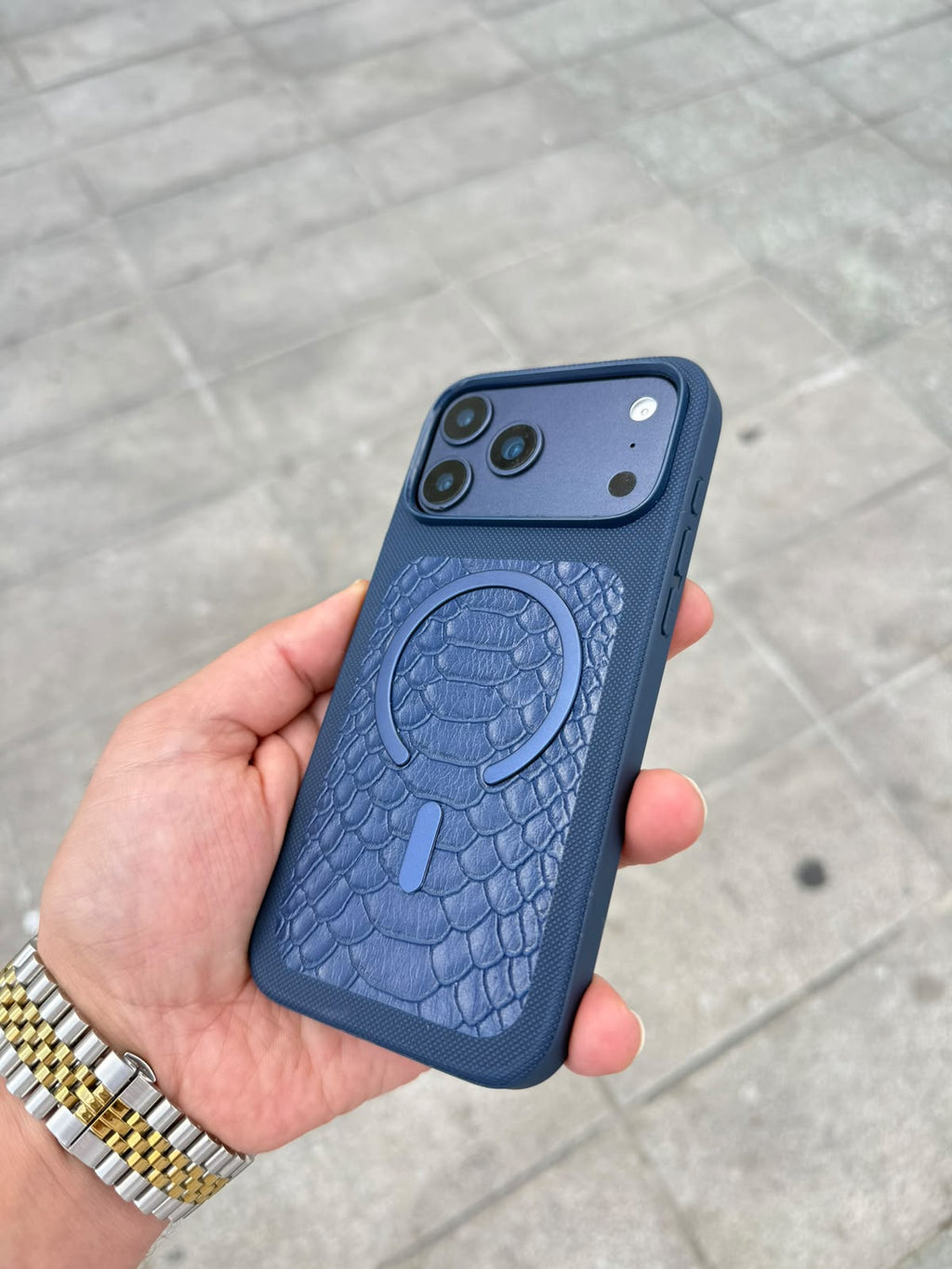 Snake Armor Deri Desenli MagSafe Özellikli Kılıf - Lacivert — Lacivert — 1