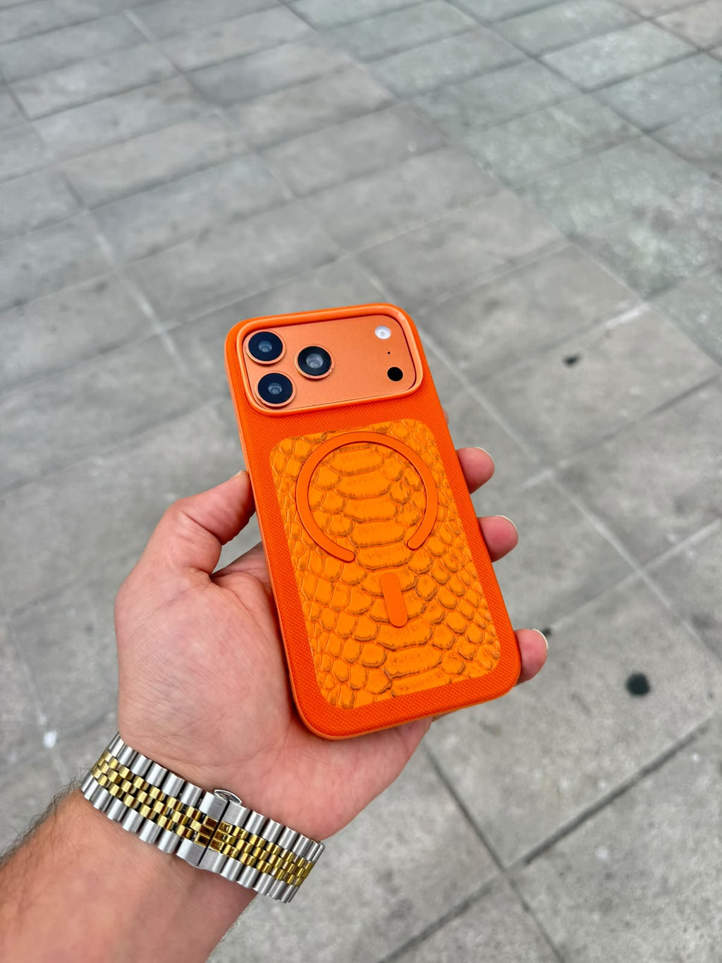 Snake Armor Deri Desenli MagSafe Özellikli Kılıf - Turuncu — Turuncu — 2