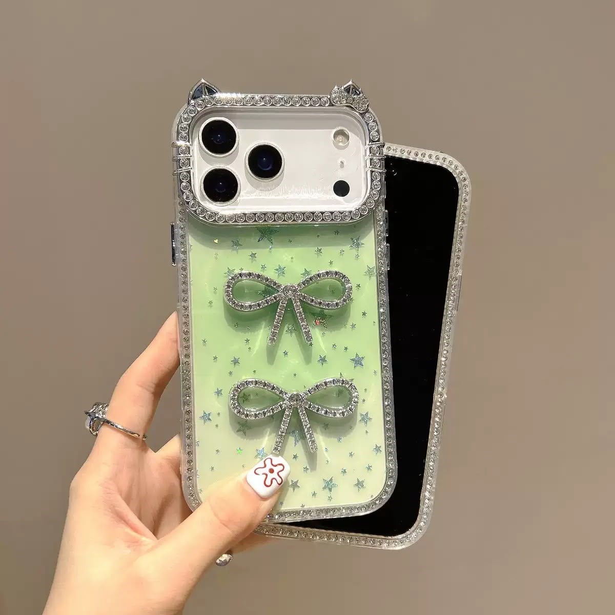 Luxury Simli Fiyonklu MagSafe Özellikli Kılıf - Yeşil