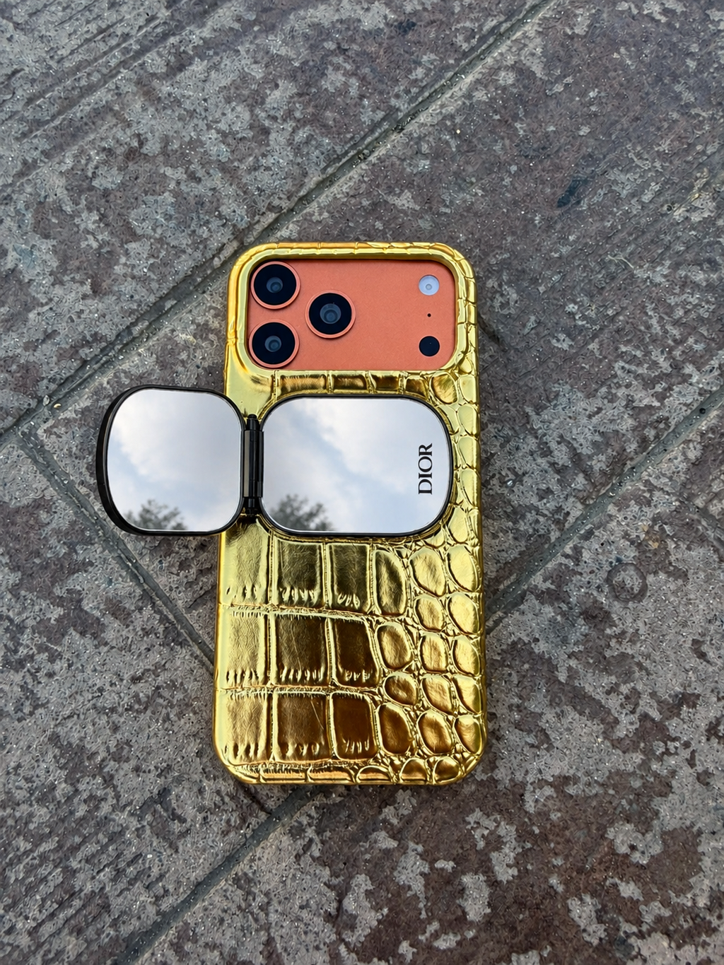 Luxury Snake Deri Görünmlü Dior Aynalı Kılıf - Gold