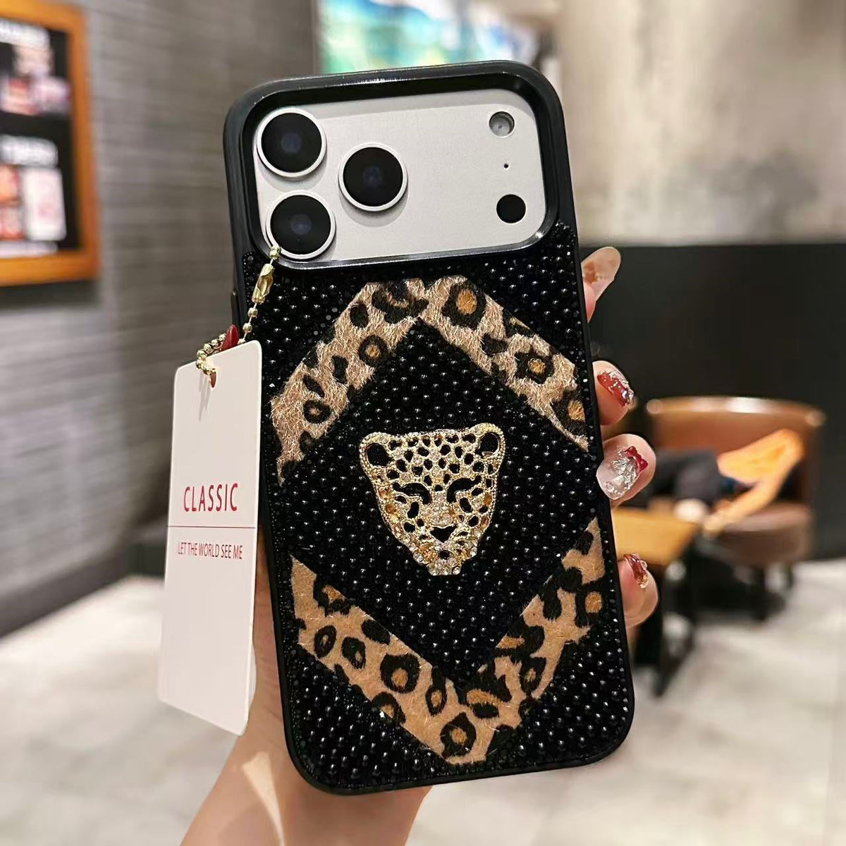 Queen Leopard Tasarımlı Korumalı İnci Taşlı Kılıf - Siyah