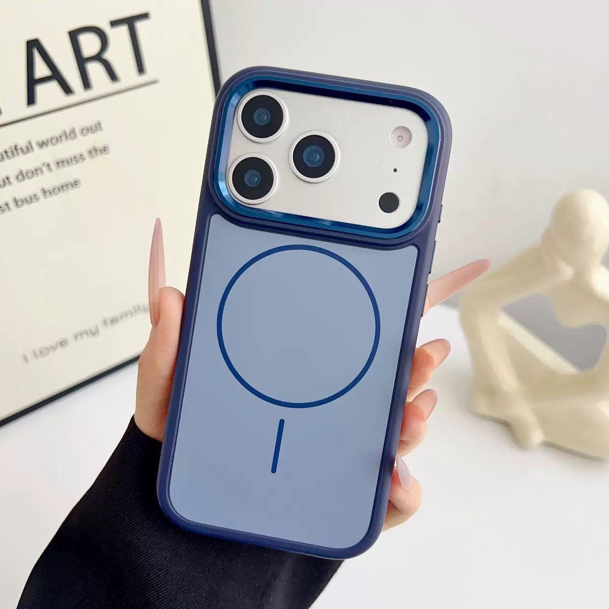 SoftArt Magsafe Özellikli Mat Silikon Kılıf - Lacivert